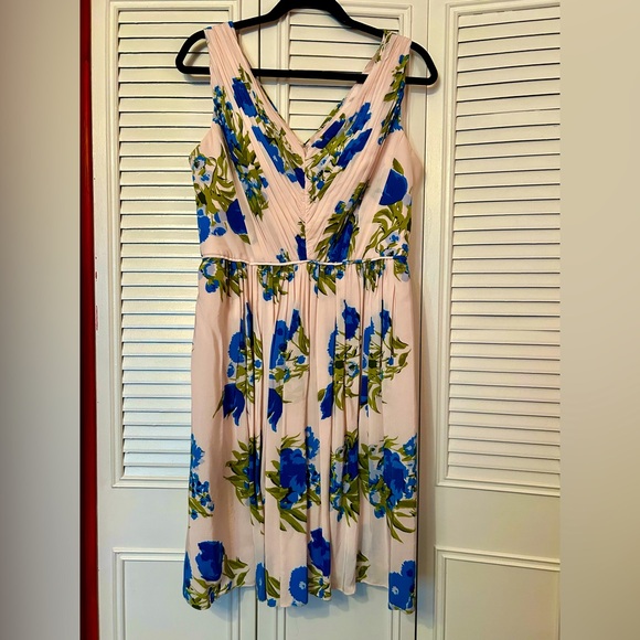 Boden Sleeveless V Neck Swishy Garden Floral Dress Size US Size  8 R - Picture 1 of 13